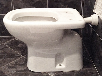 COPRIWATER con PARACOLPI forma SAGOMATA per WC con PIANO INCLINATO