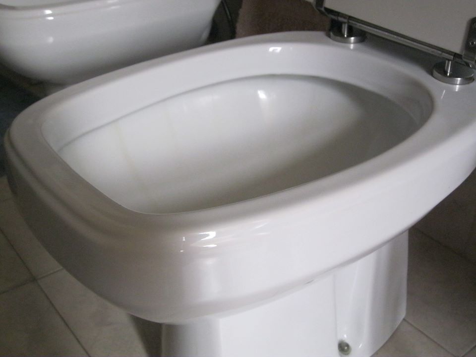 TOILET SEATS for WC in RECTANGULAR SHAPE and OUT OF PRODUCTION