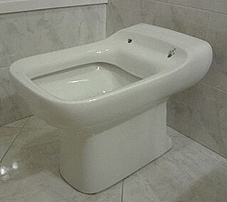 The CONCA model TOILET SEAT and its similars: Globo Clio, Ideal Standard Aero, Senesi Duccio, Catalano Polo, GSI Adda