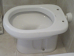 TOILET SEATS for FLAMINIA toilets that are OUT OF PRODUCTION: METRO, WEB, VALENTINE T.N.