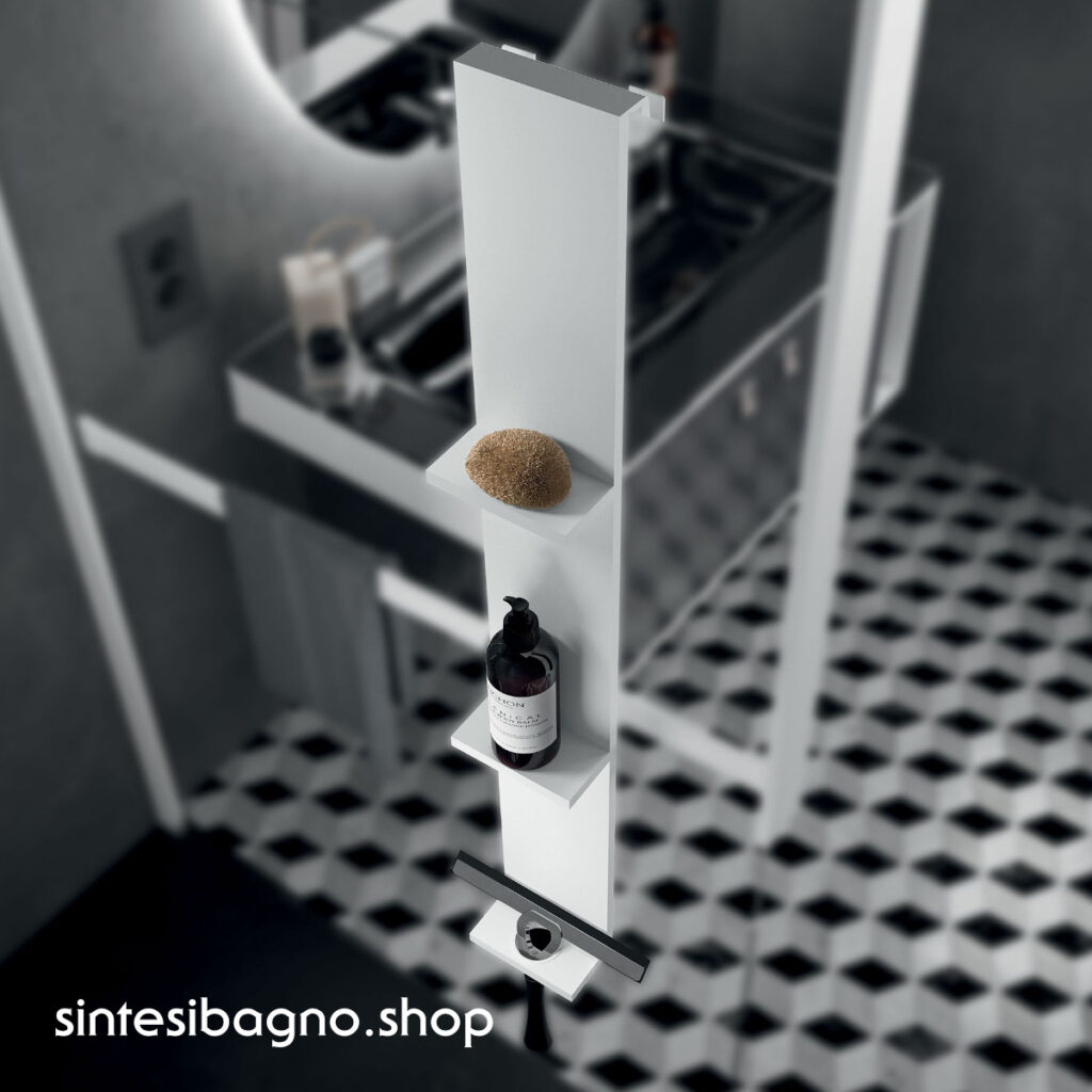 re mensole interne e gancio porta salviette esterno da agganciare al vetro. Finitura: bianco opaco. L12 H76 P10 cm. Produttore: Novellini. Linea: Frame. Tergivetro non incluso. R90AKFPO1290-U